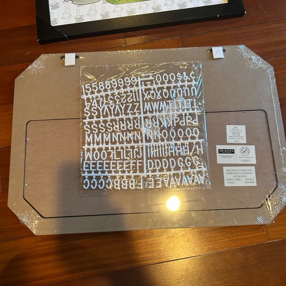 Wall decor “Friends” - Picture 3 of 4